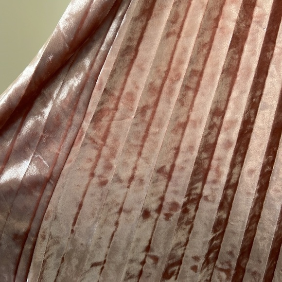 A New Day Pink Velvet MIDI Skirt - Picture 2 of 3